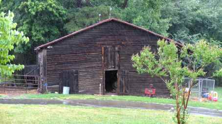 la pluie sur la ferme
